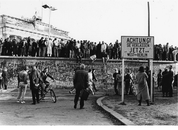 Коллапс. Случайное падение Берлинской стены - i_019.png