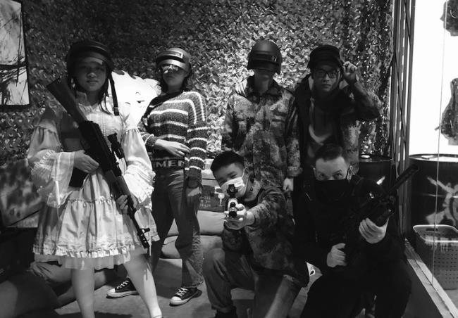 Дневник Кая. Борьба с эпидемией в Чунцине глазами одного канадца - i_008.jpg