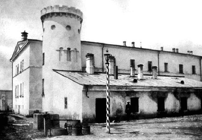 Жизнь за Родину. Вокруг Владимира Маяковского. В двух томах - i_022.jpg