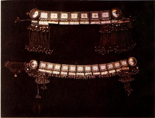 Голубая бусина на медной ладони - i_028.jpg