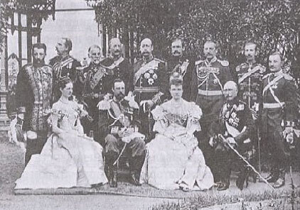 Минувших дней людские судьбы - i_048.jpg