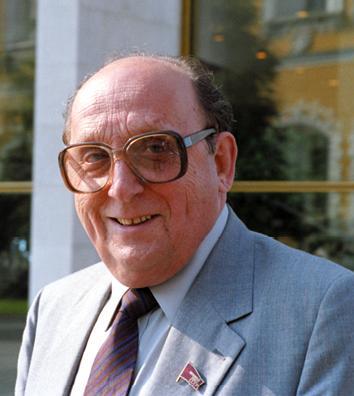 Александр Яковлев. Чужой среди своих. Партийная жизнь «архитектора перестройки» - i_068.jpg