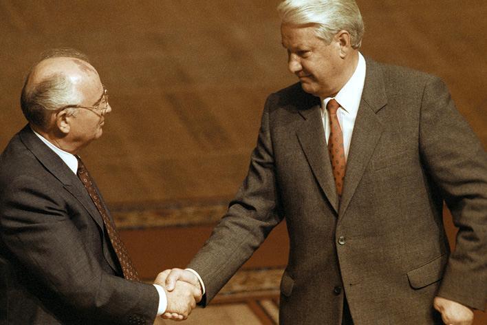 Александр Яковлев. Чужой среди своих. Партийная жизнь «архитектора перестройки» - i_143.jpg