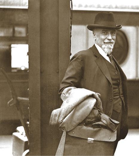 «Распил» на троих: Барк — Ллойд-Джордж — Красин и золотой запас России - i_132.jpg