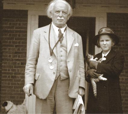 «Распил» на троих: Барк — Ллойд-Джордж — Красин и золотой запас России - i_147.jpg