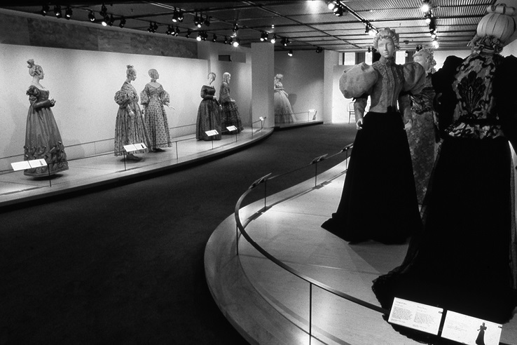 Мода, история, музеи. Рождение музея одежды - i_019.jpg