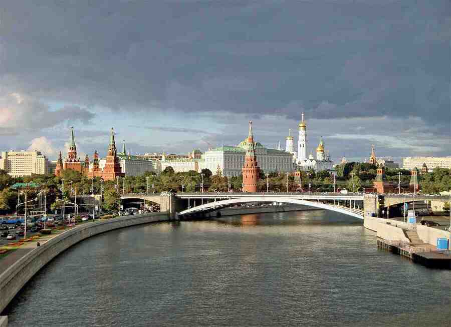 Москва пешком. Самые интересные прогулки по столице - i_045.jpg