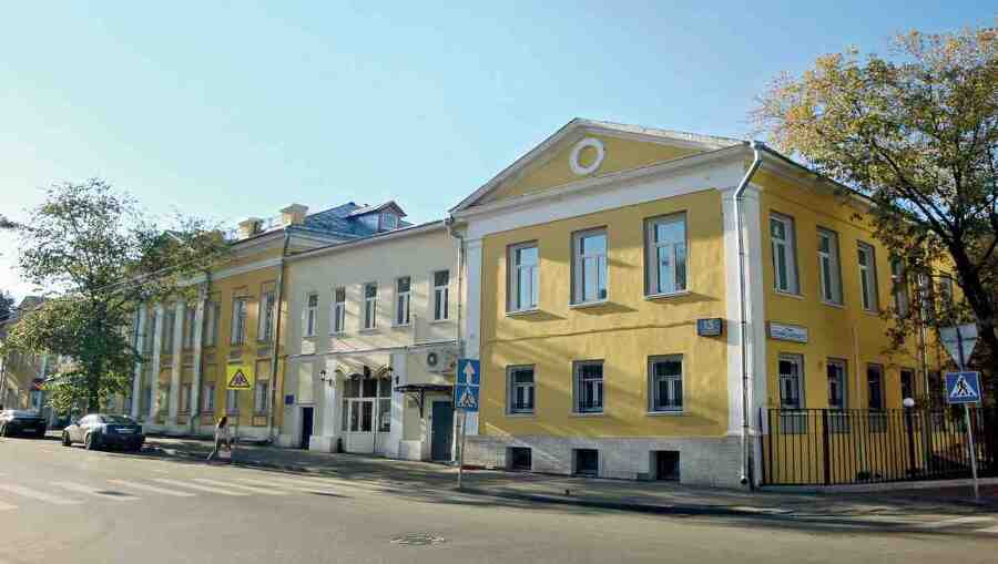 Москва пешком. Самые интересные прогулки по столице - i_132.jpg