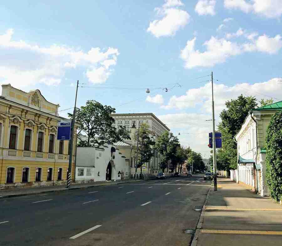 Москва пешком. Самые интересные прогулки по столице - i_154.jpg