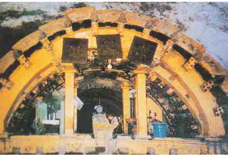 Ключевые технологии и приемы использования щитовых проходческих комплексов при сооружении туннелей - _41.jpg