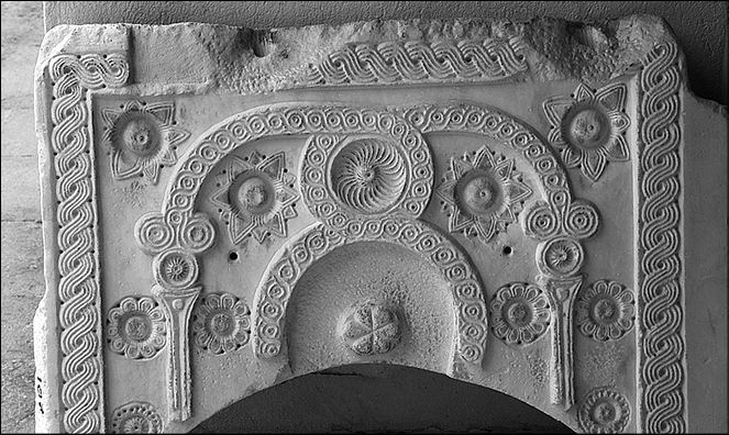 100 великих загадок Турции - i_016.jpg