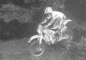 Профессиональные приемы вождения кроссового мотоцикла и эндуро (ЛП) - i_119.jpg