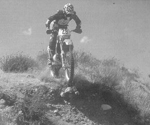 Профессиональные приемы вождения кроссового мотоцикла и эндуро (ЛП) - i_131.jpg