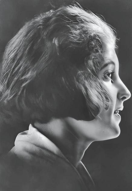 Честное пионерское! Юные звезды советского кино: 1921—1961 годы - i_001.jpg