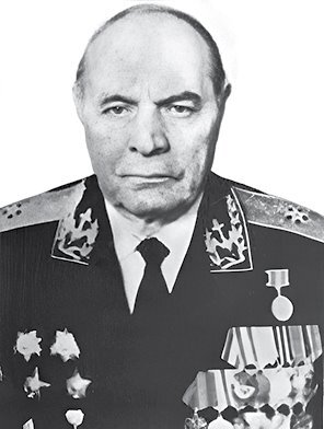 Советские военные дипломаты и сотрудники аппарата ВАТ - b00000252.jpg