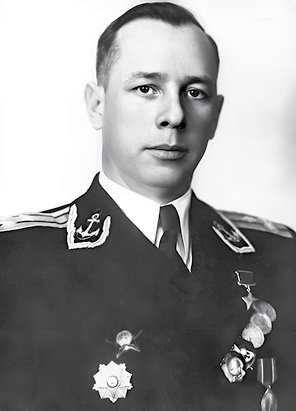 Советские военные дипломаты и сотрудники аппарата ВАТ - b00000335.jpg