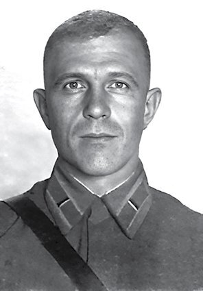 Советские военные дипломаты и сотрудники аппарата ВАТ - b00000568.jpg