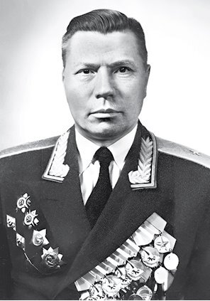 Советские военные дипломаты и сотрудники аппарата ВАТ - b00000776.jpg