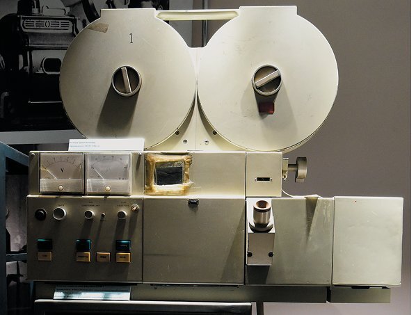 Кино от первого лица. Режиссеры о великих фильмах - i_006.jpg