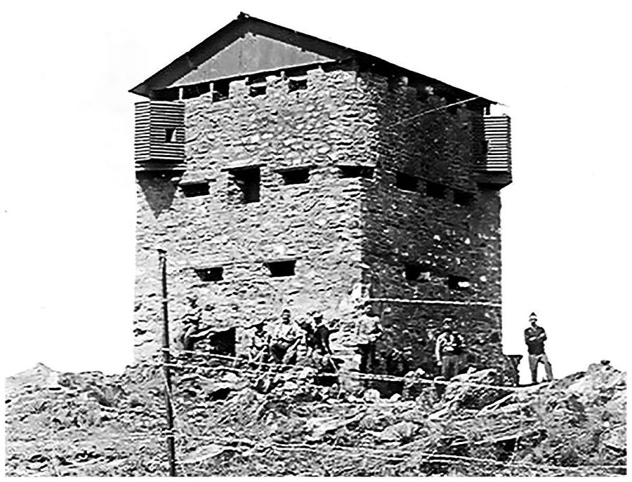 Оборона «Дурацкого брода». Бурская война глазами английского офицера - i_016.jpg