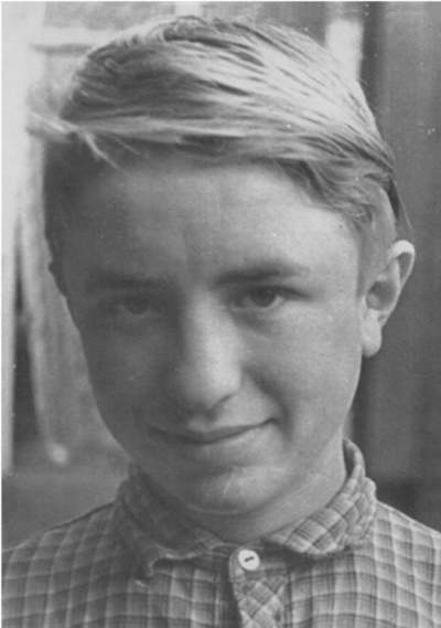 Рубежи. Пять возрастов моей поэзии - i_001.jpg