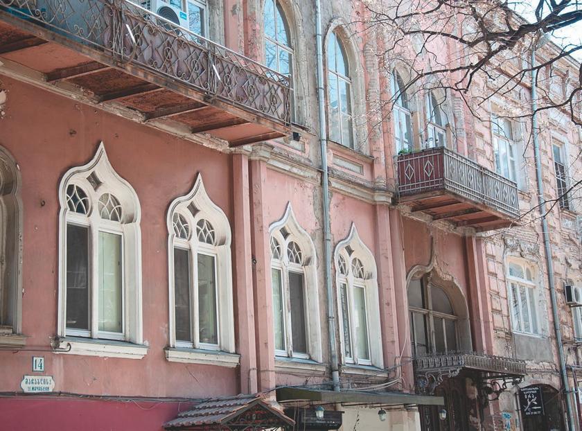 Тбилиси. Биография города - i_036.jpg