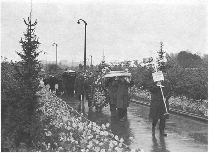 Рождение и смерть похоронной индустрии: от средневековых погостов до цифрового бессмертия - img_77.jpg