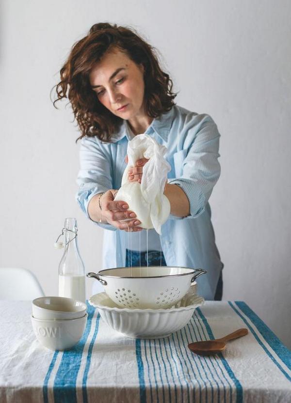 Творог, сдоба и любовь. Нежные рецепты для всей семьи. От сырников и запеканок до чизкейка и штоллена - i_004.jpg