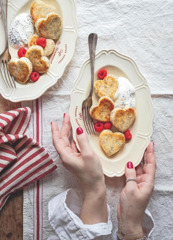 Творог, сдоба и любовь. Нежные рецепты для всей семьи. От сырников и запеканок до чизкейка и штоллена - i_018.jpg