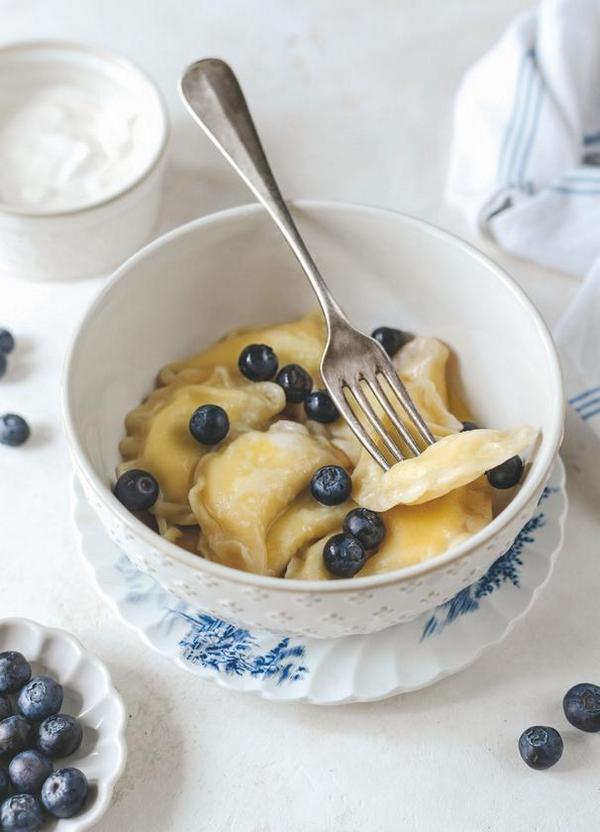 Творог, сдоба и любовь. Нежные рецепты для всей семьи. От сырников и запеканок до чизкейка и штоллена - i_026.jpg