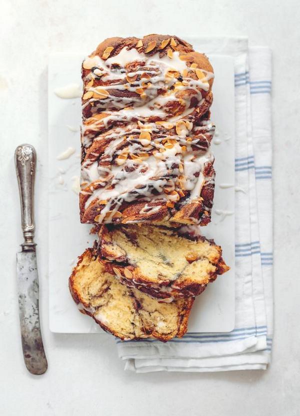 Творог, сдоба и любовь. Нежные рецепты для всей семьи. От сырников и запеканок до чизкейка и штоллена - i_045.jpg