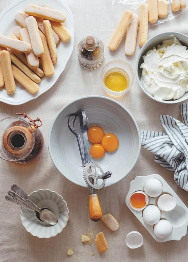 Творог, сдоба и любовь. Нежные рецепты для всей семьи. От сырников и запеканок до чизкейка и штоллена - i_050.jpg