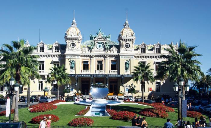 Истории из пропавшего чемодана. Мифы Лазурного Берега - i_005.jpg