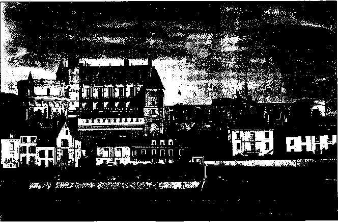 100 великих достопримечательностей Франции - i_007.png