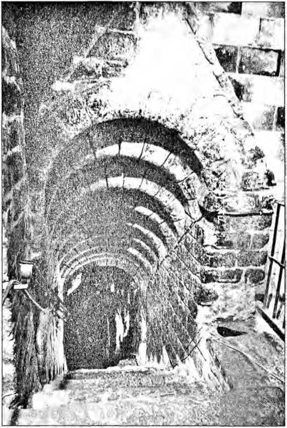 100 великих достопримечательностей Франции - i_079.jpg