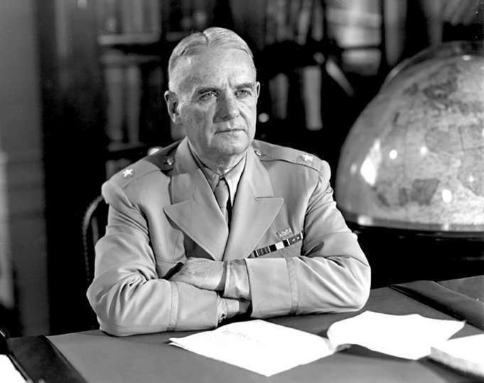 Ближний бой. ЦРУ против СССР - i_002.jpg