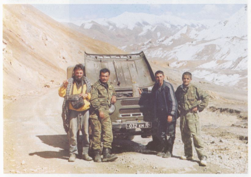 От -50 до +50: автостопом и пешком по России, Азии, Африке - i_025.jpg