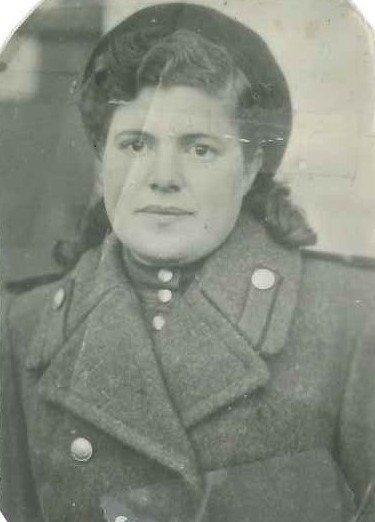 Женщина и война. Любовь, секс и насилие - i_002.jpg