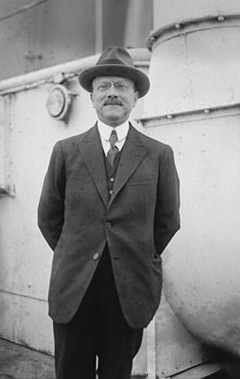 100 великих рекордов в мире автомобилей - i_015.jpg