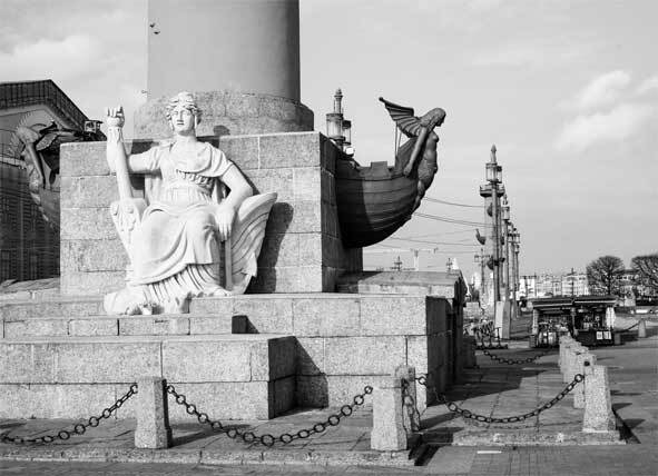 Петербург манящий. Старые тайны, уютные уголки, сладости из детства - i_004.jpg