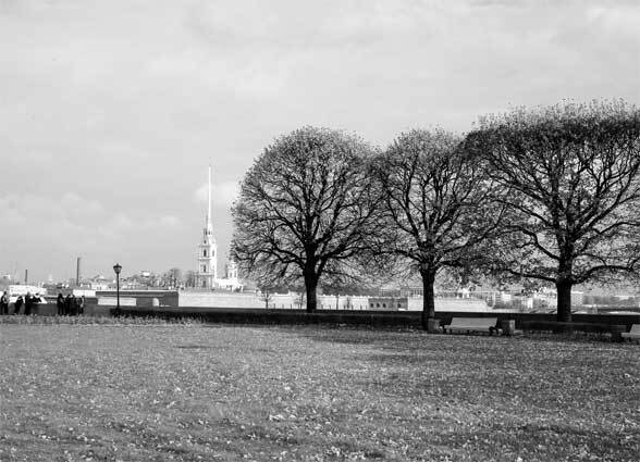 Петербург манящий. Старые тайны, уютные уголки, сладости из детства - i_006.jpg