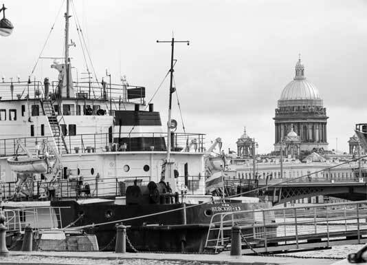 Петербург манящий. Старые тайны, уютные уголки, сладости из детства - i_008.jpg