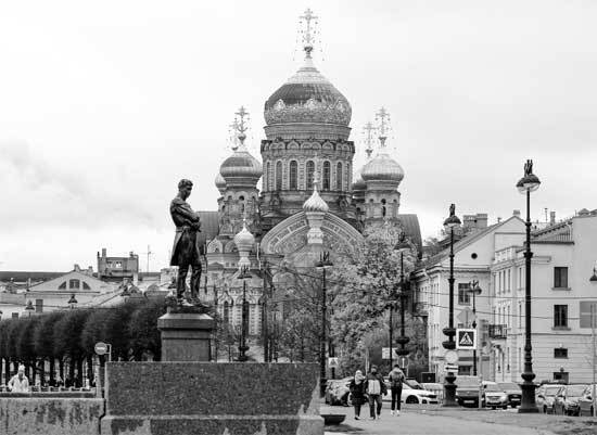 Петербург манящий. Старые тайны, уютные уголки, сладости из детства - i_011.jpg