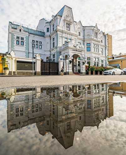 За парадными дверьми. Московские особняки в фотографиях и историях - b00000084.jpg