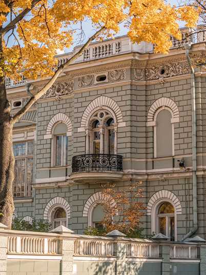 За парадными дверьми. Московские особняки в фотографиях и историях - b00000127.jpg