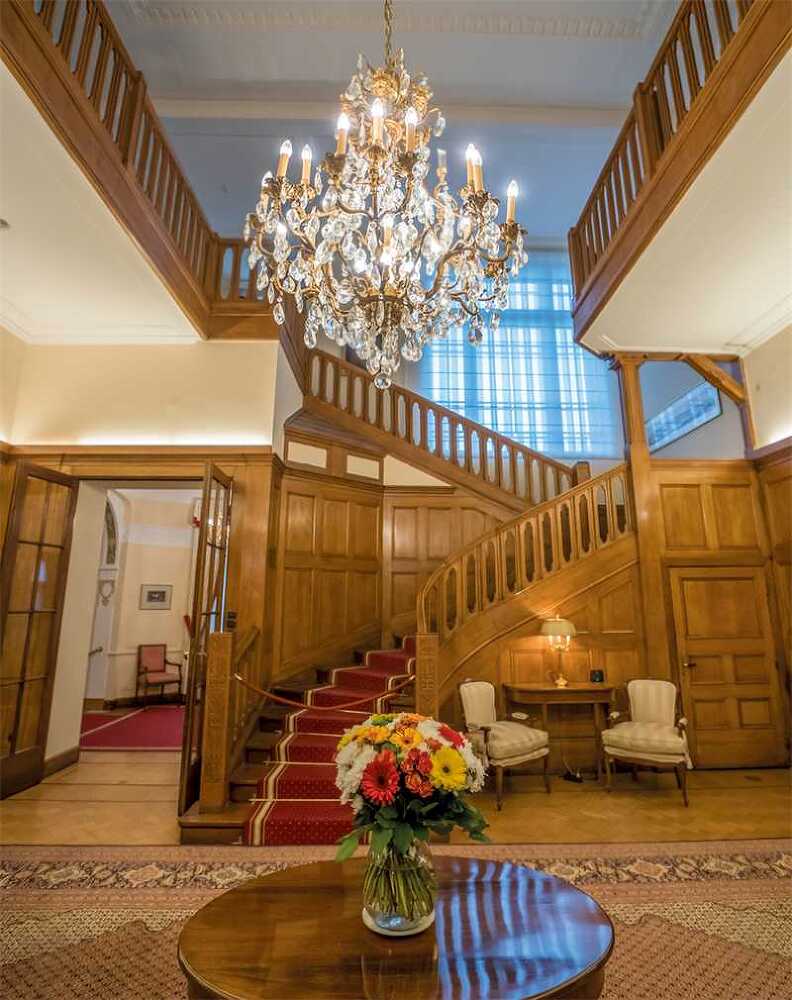 За парадными дверьми. Московские особняки в фотографиях и историях - b00000136.jpg