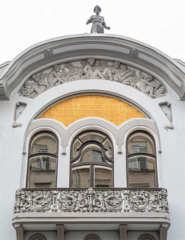 За парадными дверьми. Московские особняки в фотографиях и историях - b00000154.jpg