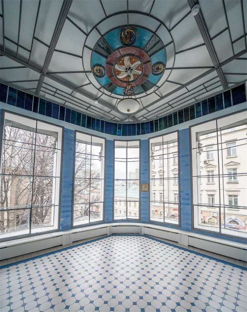 За парадными дверьми. Московские особняки в фотографиях и историях - b00000185.jpg