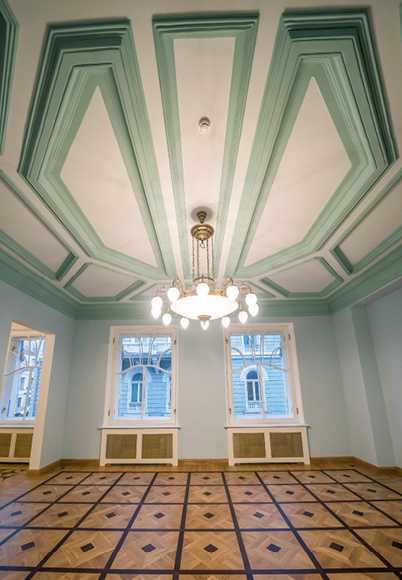 За парадными дверьми. Московские особняки в фотографиях и историях - b00000188.jpg