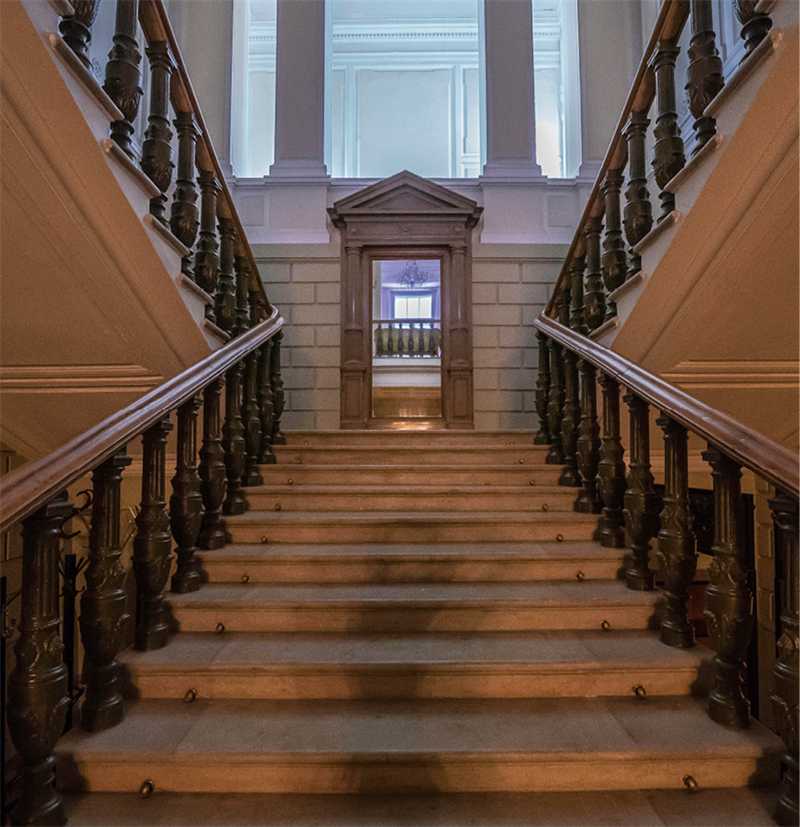 За парадными дверьми. Московские особняки в фотографиях и историях - b00000209.jpg